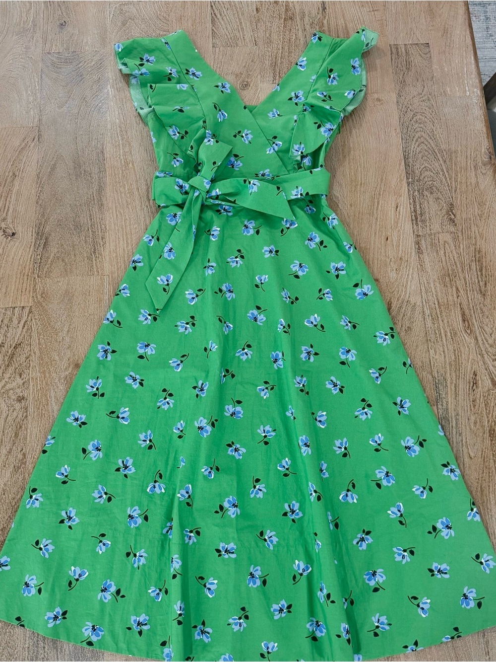 Kate Spade Green Floral Ruffle V-Neck Dress with tie belt size 2 - Picture 2 of 8